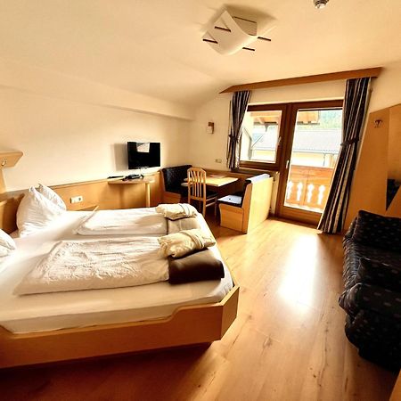 Hotel Gasthof Kircher Fie allo Sciliar Bagian luar foto
