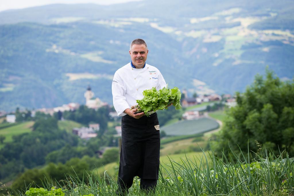 Hotel Gasthof Kircher Fie allo Sciliar Bagian luar foto