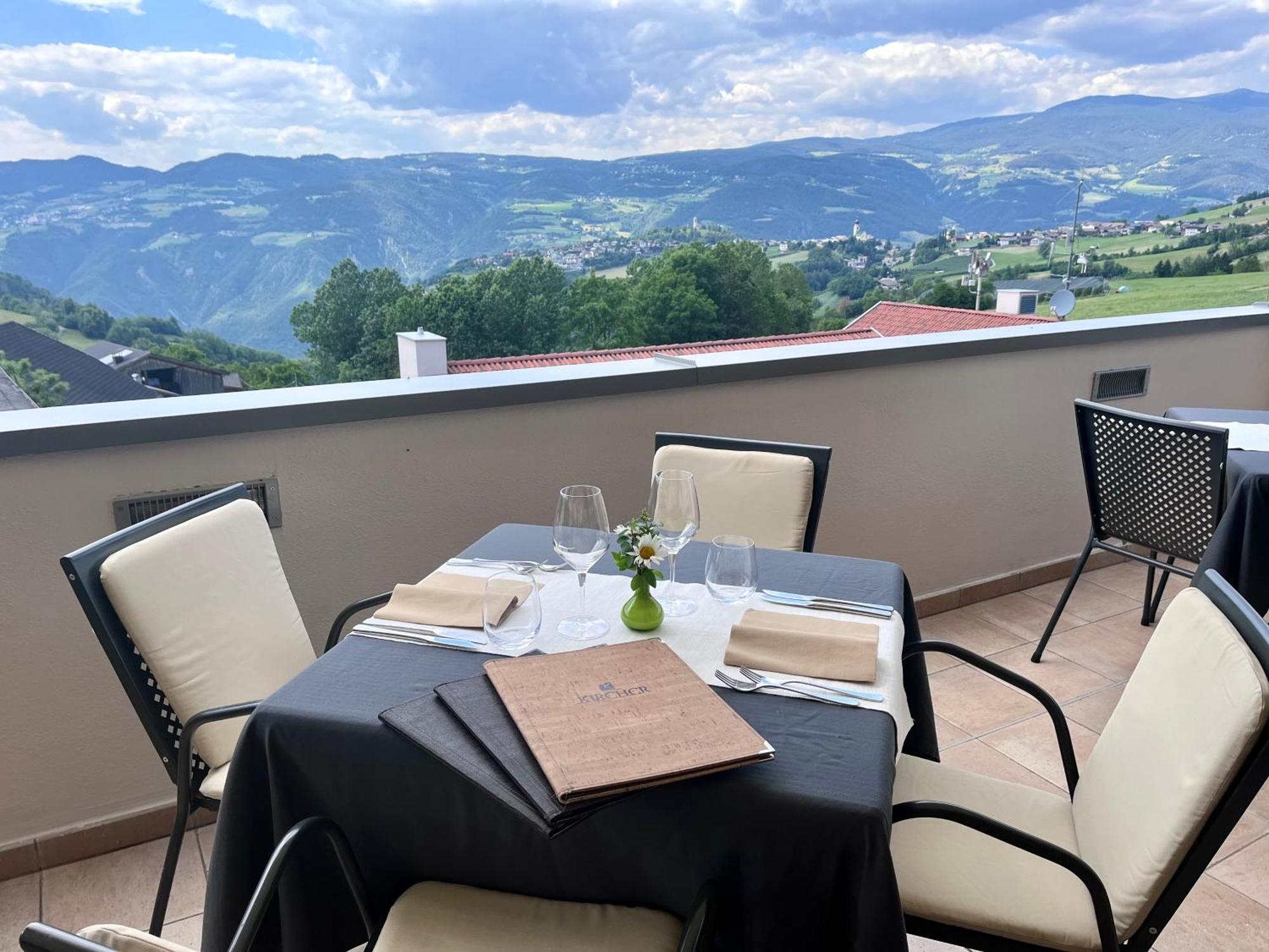 Hotel Gasthof Kircher Fie allo Sciliar Bagian luar foto