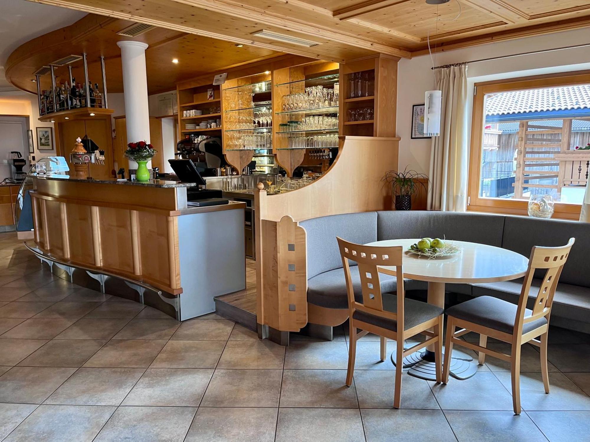 Hotel Gasthof Kircher Fie allo Sciliar Bagian luar foto