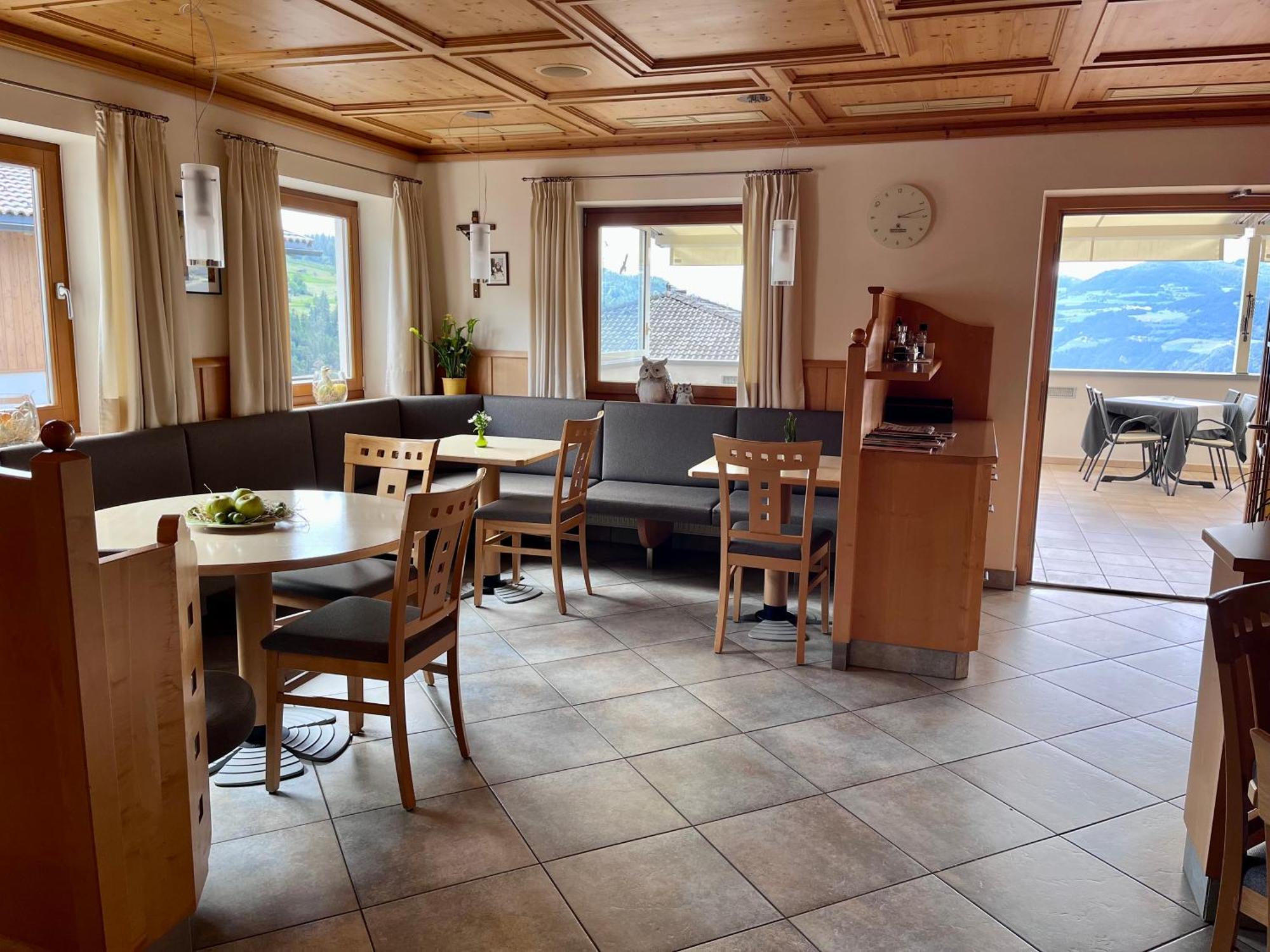 Hotel Gasthof Kircher Fie allo Sciliar Bagian luar foto