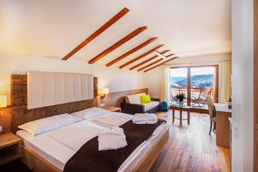 Hotel Gasthof Kircher Fie allo Sciliar Ruang foto